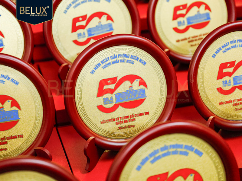 Lô mặt đĩa 50 năm Thống Nhất Đất Nước D17 bằng đồng thiết kế theo yêu cầu